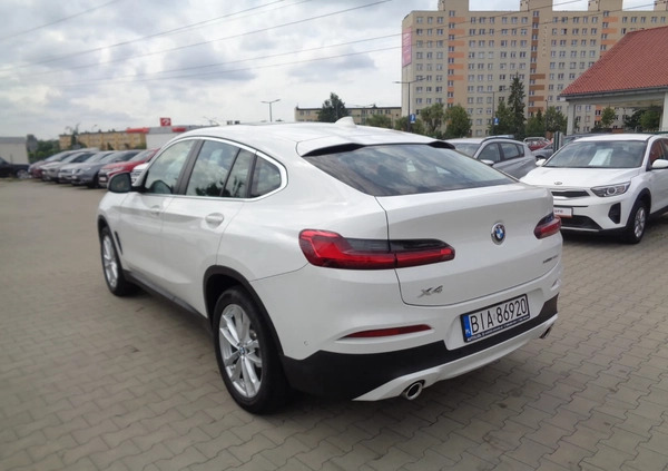 BMW X4 cena 189900 przebieg: 59000, rok produkcji 2019 z Cybinka małe 254